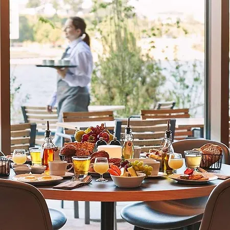 Alsik Hotel 4*